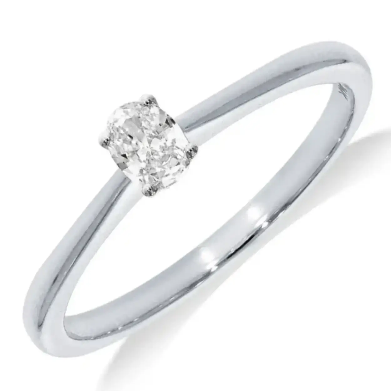My Style Diamonds 14 krt witgouden Solitair ring.  De ovale diamant van 0,20crt is gezet in een vierpoots zetting. Een prachtige ring om te dragen en een schitterende aanzoeksring.