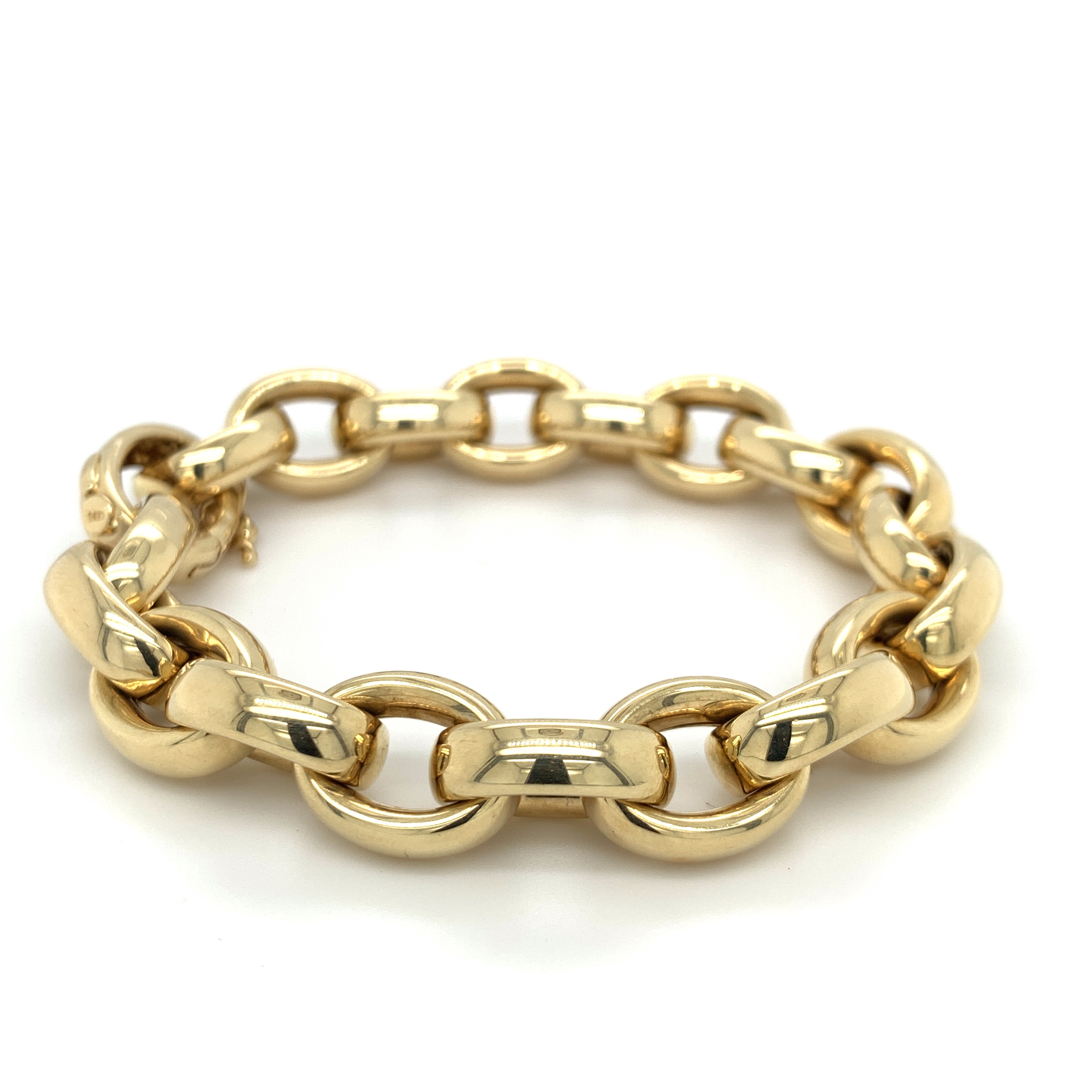 Ovale grote schakels. Een echte statement armband.