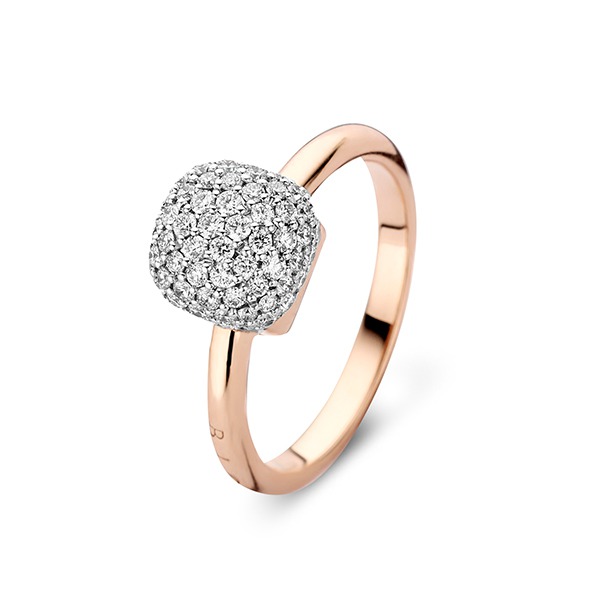 Deze Mini Sweety ring is vervaardigd in 18-karaats roségoud en afgewerkt met witte diamanten 0.62ct