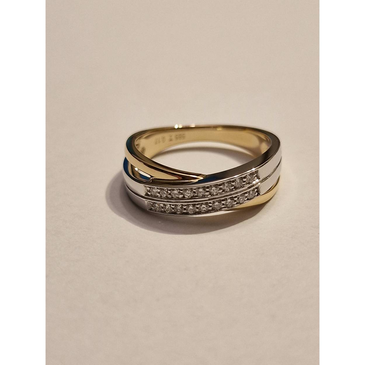 14k wit en geel gouden crossover ring