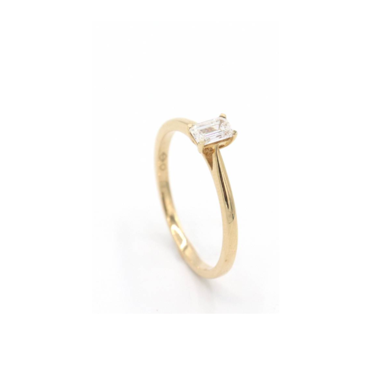 Ring in 18kt geel goud met diamant 0.30ct 1.97gr