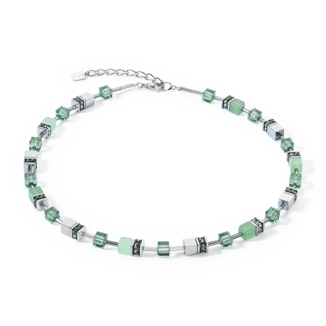 Dit is een collier van het merk Coeur de Lion gemaakt voor dames.