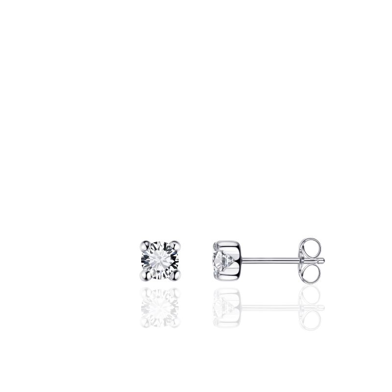 14k witgouden oorknop met een zirkonia 5mm, zirkonia is gezet in een chaton met 4 zetpoten.