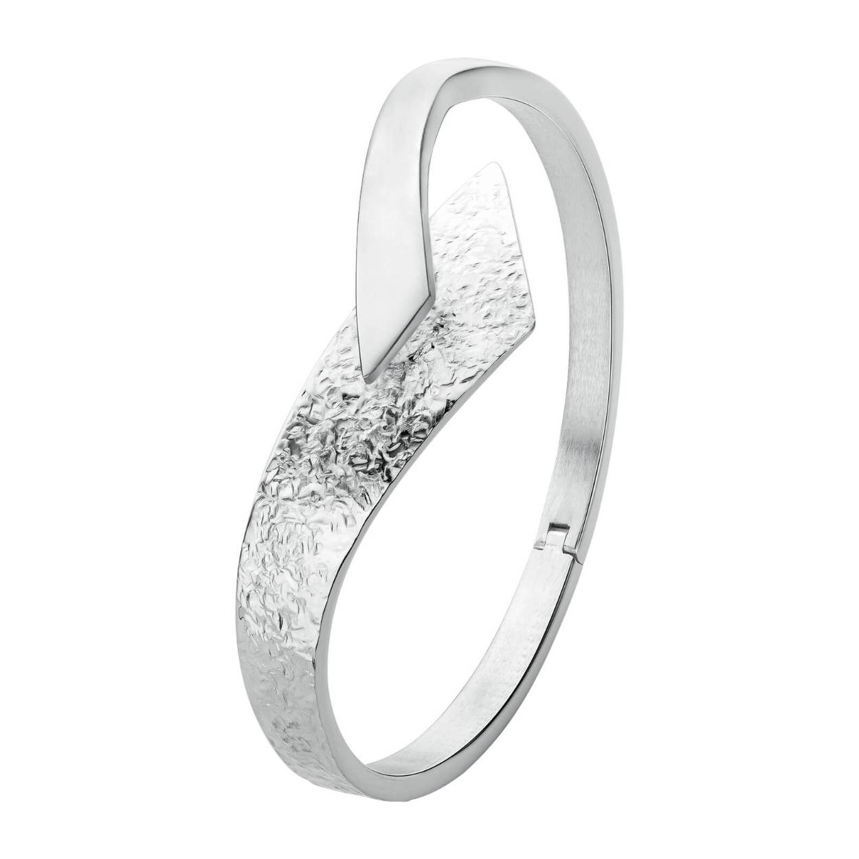 Afwerking	
Hamerslag / gepolijst

Gewicht	
34 gram

Categorie	
Armband

Artikelnummer	
AG17202-15-OF

Maatwerk	
Een NOL sieraad maken we in ieder gewenst edelmetaal en met de afwerking die u wenst