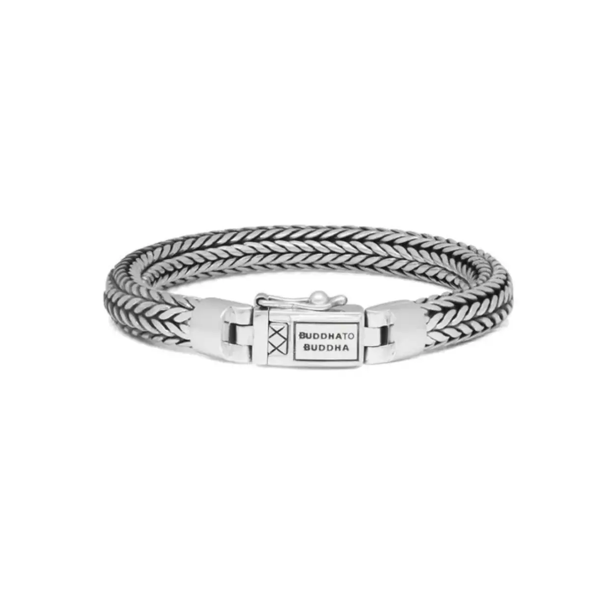 De 150ELLENF, een prachtige armband in de categorie sieraden, straalt verfijning en stijl uit. Perfect voor elke gelegenheid, kan deze armband solo gedragen worden voor een subtiele look, of gecombineerd met andere stukken voor een gedurfde statement. Voeg tijdloze elegantie toe aan je garderobe met deze veelzijdige armband. Een must-have voor elke sieradenliefhebber!