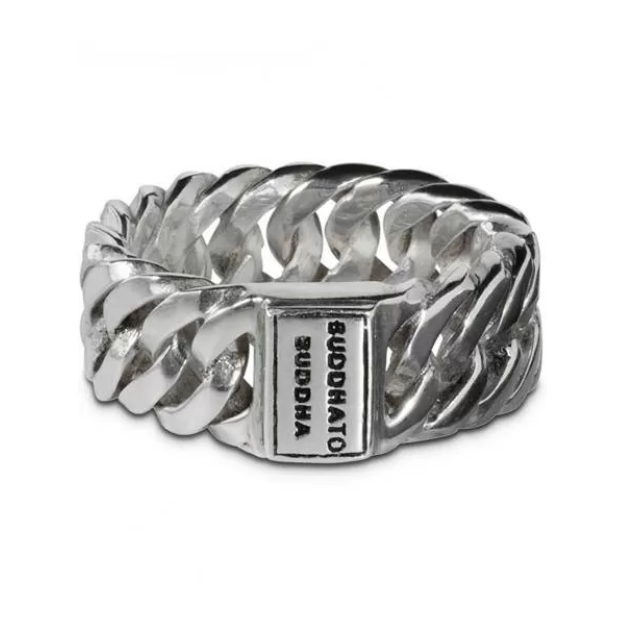 De Chain small ring is een waar icoon binnen de Chain-collectie en een meesterwerk op zich. Deze ringencollectie onderscheidt zich door zijn unieke schakels. De wereldberoemde gourmet-schakel is getransformeerd tot een stijlvolle en opvallende creatie van Buddha to Buddha. Dit tijdloze sieraad, met zorg met de hand vervaardigd uit gerecycled zilver, laat zich naadloos combineren met andere items uit de Chain-collectie. De Chain small ring is smaller dan de Chain Ring en valt in de categorie brede ringen. De schakel staat symbool voor verbinding. 
