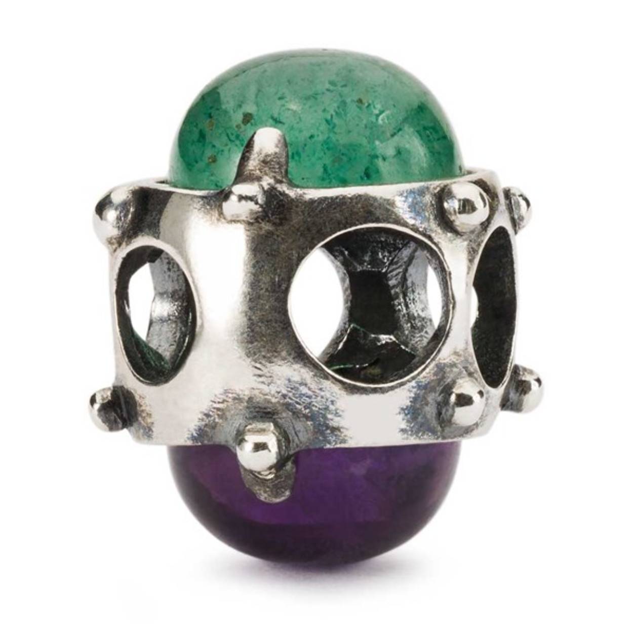 Stralenkrans Paars & Groen

De amethist geeft ons het inzicht dat we onze beperkingen vooral aan onszelf te danken hebben, terwijl de groene aventurijn naar verluidt het meeste geluk brengt van alle stenen.