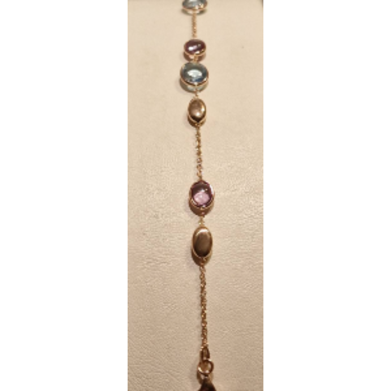 14k roodgouden armband  met goudlinzen en cabochon geslepen ovale Amethist en blauw topaas 