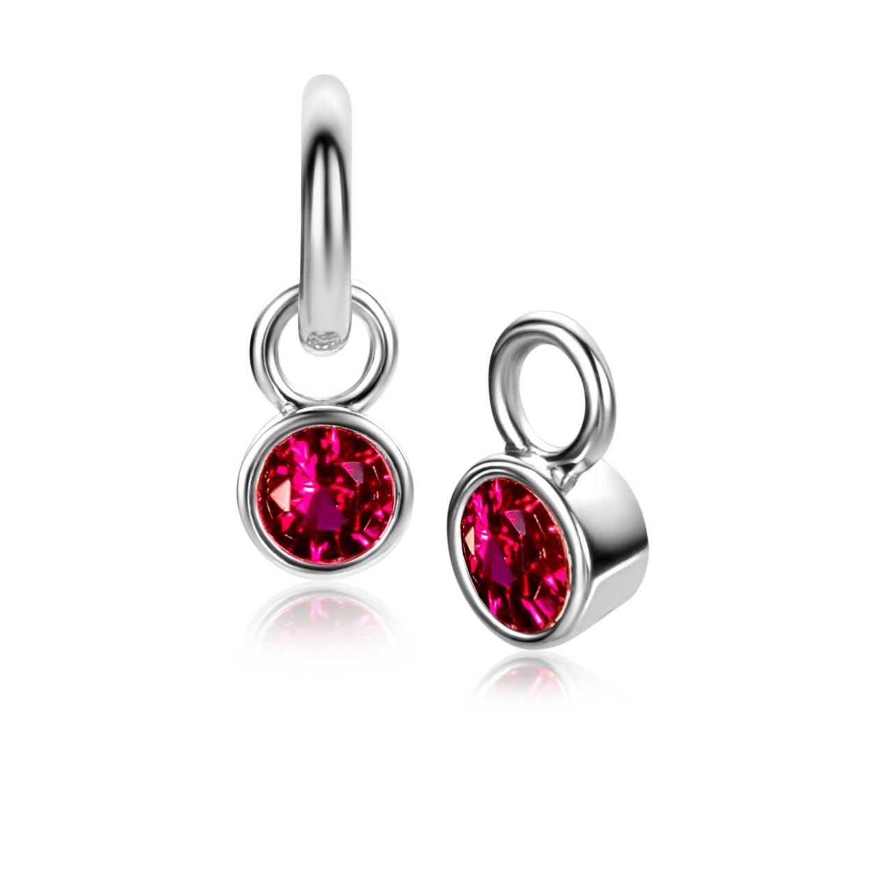 BIRTHSTONE zilveren oorbedels JULI, staan symbool voor iemand die in de maand juli is geboren. In juli is de geboortesteen 'rood robijn zirconia'. Iedere geboortesteen heeft haar eigen betekenis. Hang ze sierlijk aan je zilveren Zinzi oorringen. De oorringen zijn niet bij de prijs inbegrepen. Vervaardigd van eerste gehalte zilver (925) en voorzien van een extra rodiumlaag voor een langdurige glans.