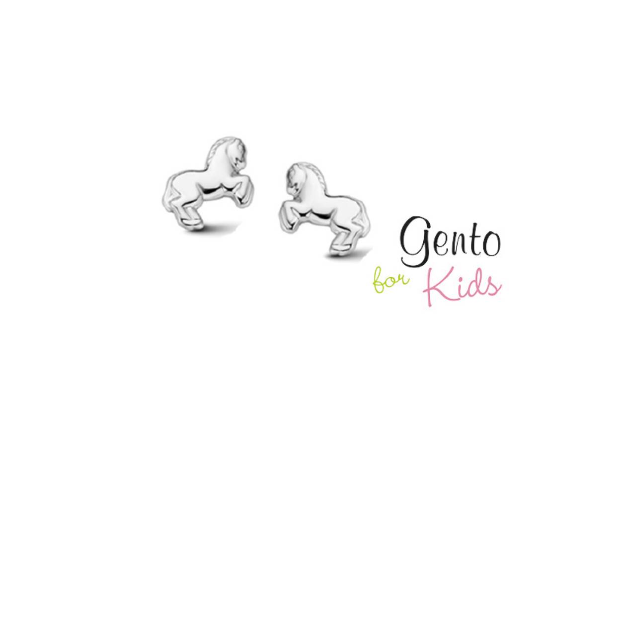 Zilveren oorstekers 'paard' van Gento kids
Bijhorende ketting met hanger ook verkrijgbaar