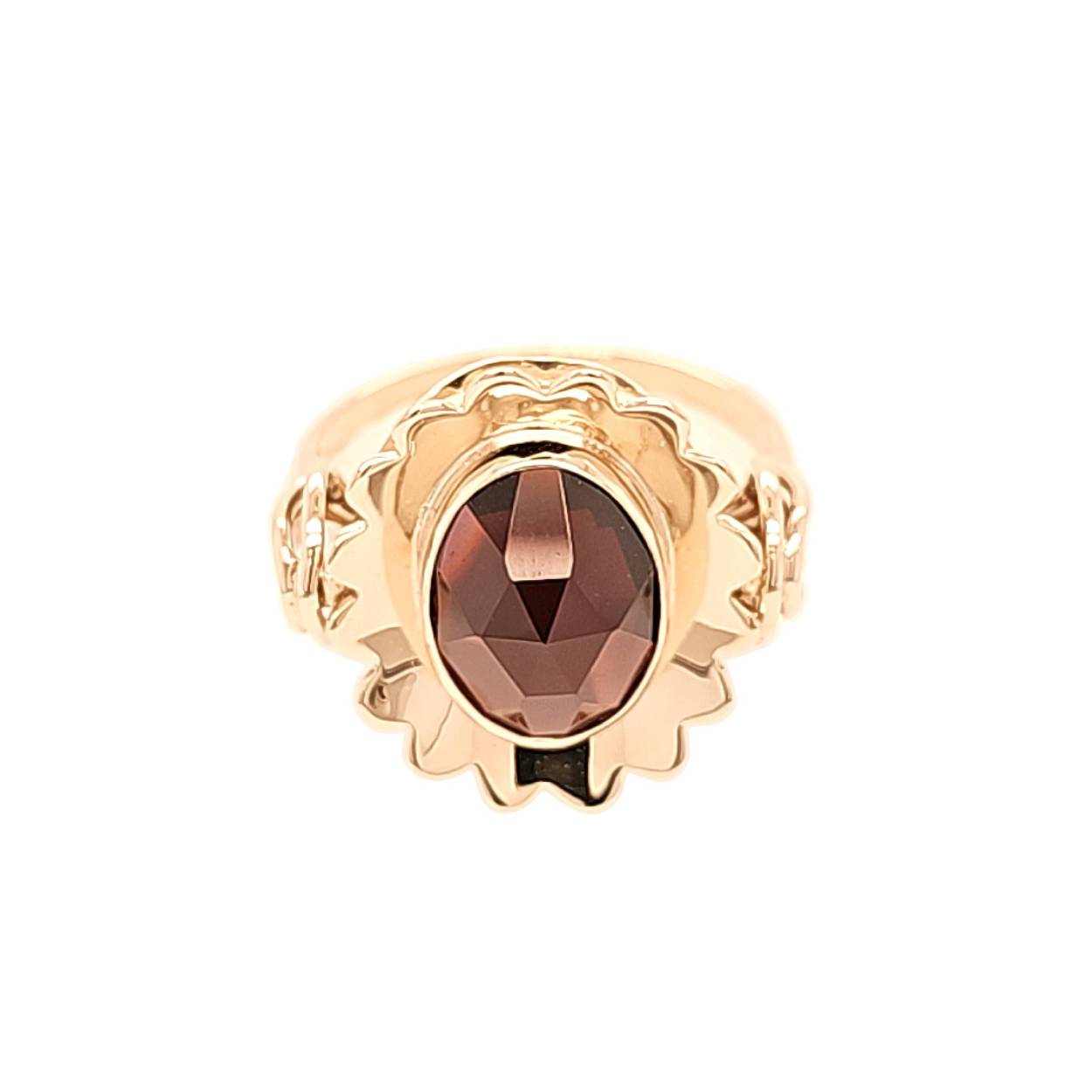 geelgouden ring met granaat