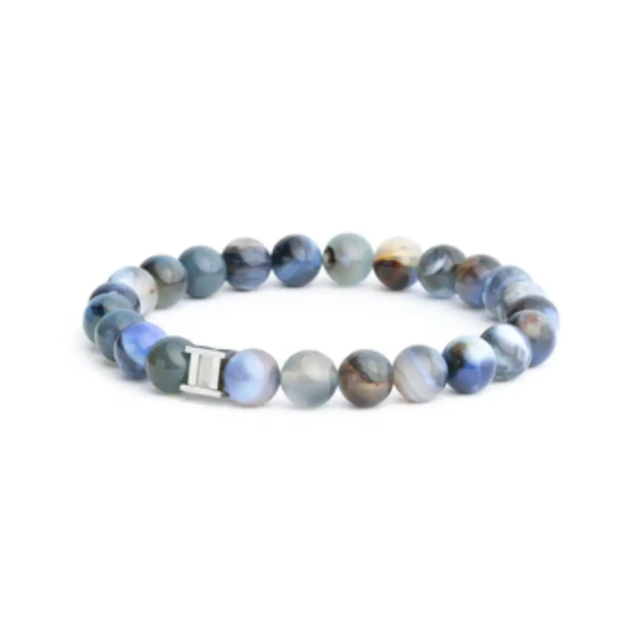 De Indigo 8mm armband is gemaakt met prachtige 8mm ronde agaat stenen. Agaat is een beschermende steen die vooral in de VS en in Mexico te vinden is. Zijn beschermende kracht zorgt voor innerlijke stabiliteit, rust en volwassenheid. Wist je trouwens dat deze steen gevormd wordt in vulkanisch actieve gebieden, waar het water door de spleten van de aarde stroomt?