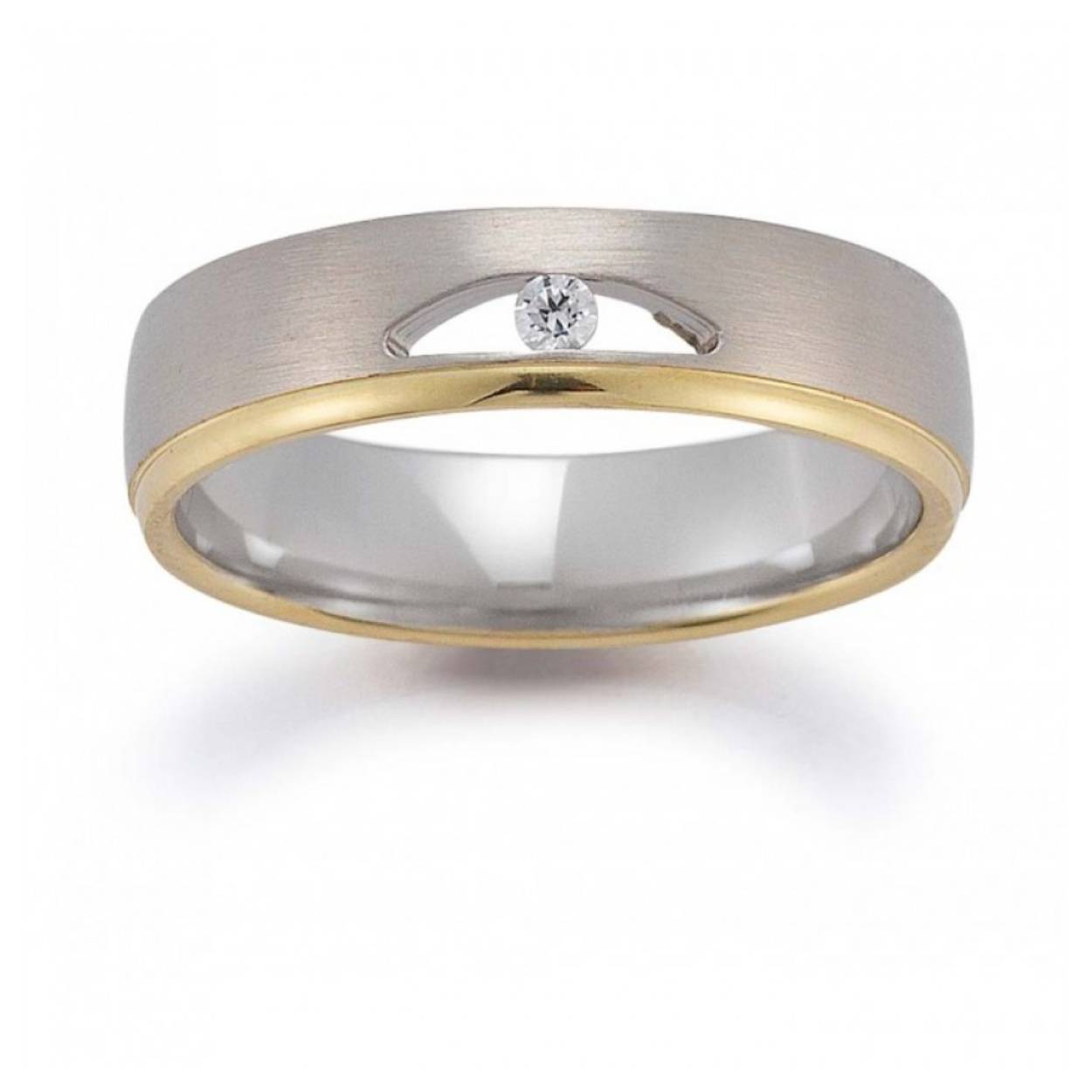 585 bicolor trouwringen witgoud mat en geelgoud glimmend, 5 mm breed. De damesring is gezet met 0.03ct briljant
Prijs is op aanvraag