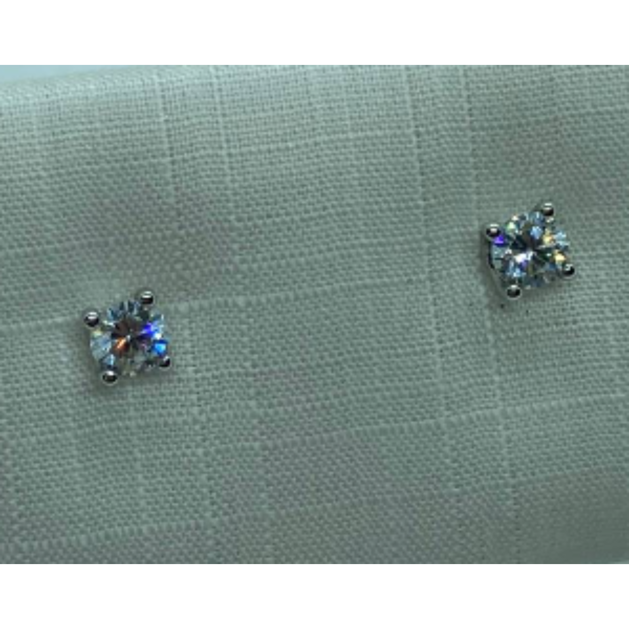 zilveren zirkonia oorstekers