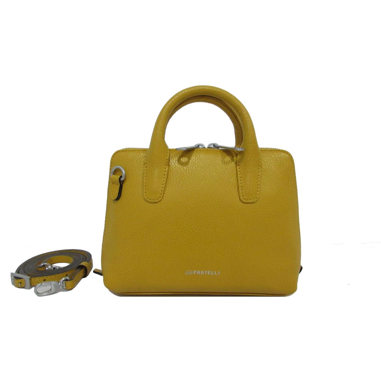 GigiFratelli handtas – stijlvol en functioneel

Deze trendy handtas van GigiFratelli is een elegante keuze voor wie houdt van stijl én gebruiksgemak. Dankzij het slimme ontwerp is de tas ook als schoudertas te dragen – ideaal voor onderweg.

Compact van formaat, maar verrassend ruim: er is genoeg plek voor je telefoon, portemonnee en sleutels. Bovendien heeft de ontwerper oog gehad voor praktische extra's:

Slimme indeling:

Sleutelkoord: nooit meer zoeken naar je sleutels

Telefoonvak voor snelle toegang

Tussenvak met ritssluiting voor veilig opbergen

Achtervak met rits

Afmetingen:
Hoogte: 17 cm × Breedte: 20 cm × Diepte: 5 cm

Met deze tas ben je verzekerd van een combinatie van design, kwaliteit en comfort – zoals je mag verwachten van GigiFratelli.

