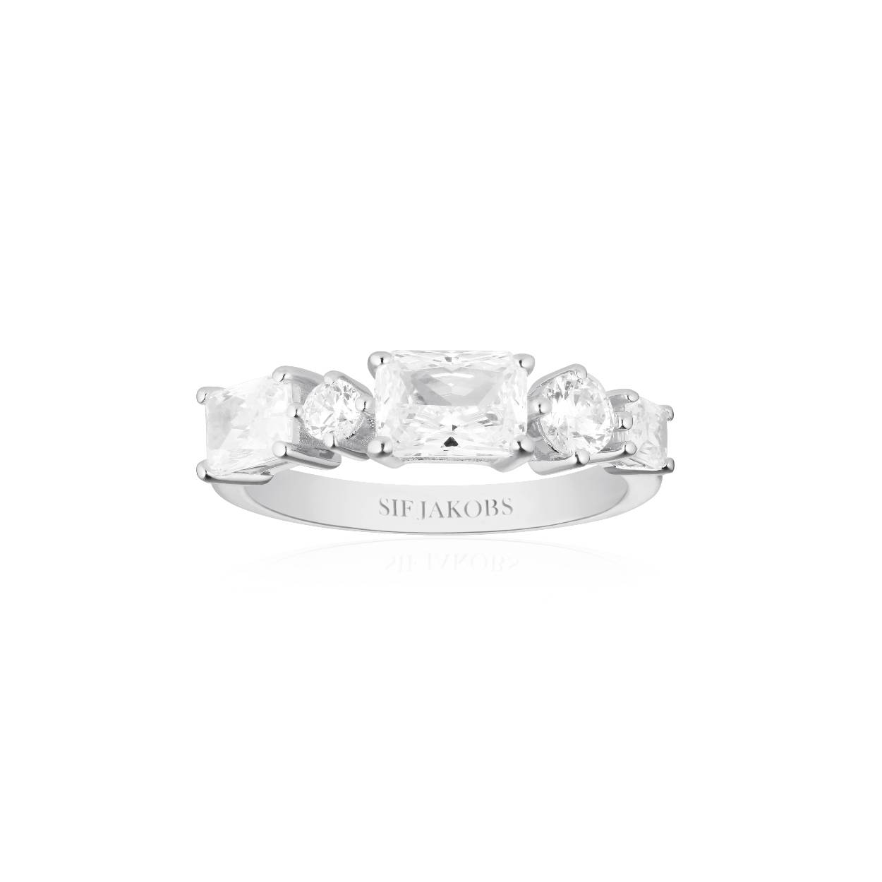 Sif Jakobs zilveren ring met zirkonia's  SJ-R12330-CZ-56 uit de Ivrea collectie
Ringmaat: 56
verkrijgbaar in diverse andere maten