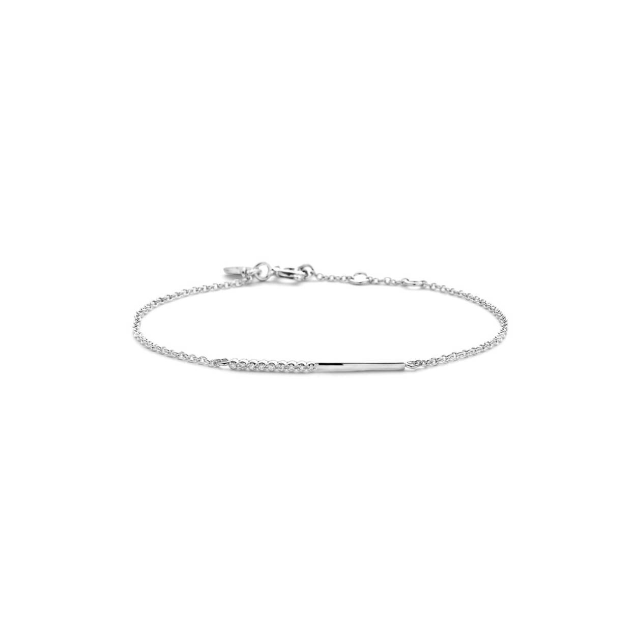 Bevrijd je geest. Omarm het dagelijkse leven in deze minimalistische diamanten armband - boordevol vertrouwen, er is geen houden meer aan.