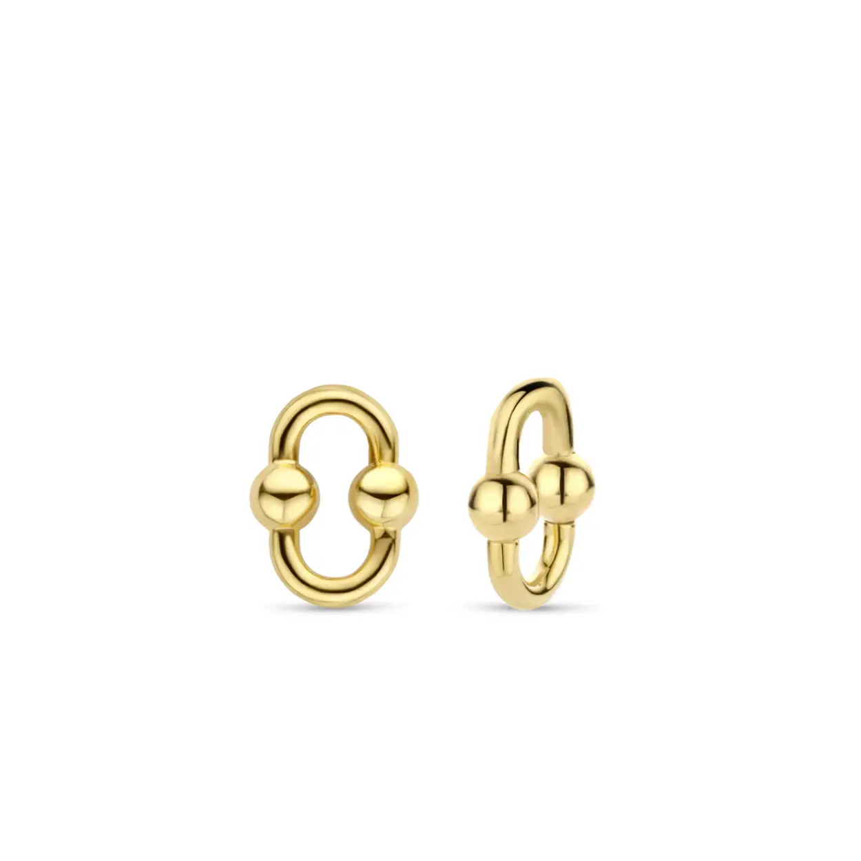 Deze TI SENTO - Milano schakel oorbedels 9259SY in goud pronken met een iconisch en uitgesproken design. Gemaakt van de hoogste kwaliteit 925 sterling zilver en verguld met geelgoud. Verrijk je look met wat vintage magie. Hang ze aan je favoriete hoepeloorbellen en mix en match ze met andere om je eigen ear-party te creëren. Deze oorbedels zijn volledig nikkelvrij en hypoallergeen.