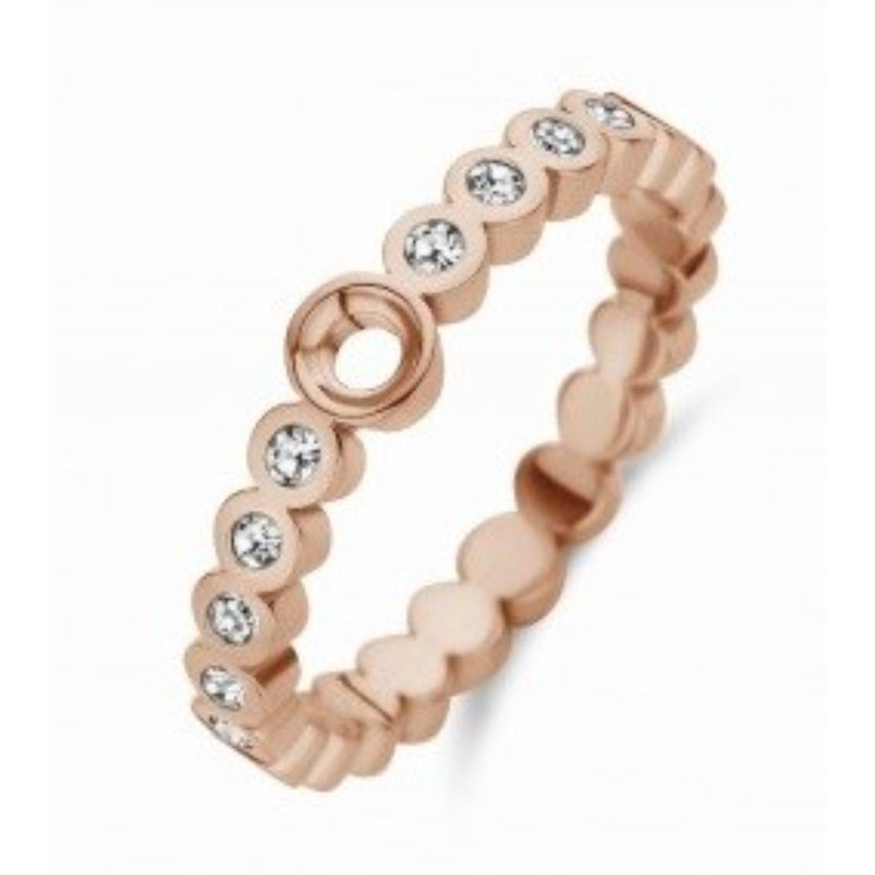 De Melano Twisted Wave CZ ring is een sprankelende ring met mooie rondingen. De voorzijde van de ring is ingezet met sprankelende zirkonia's in Crystal. Deze trendy ring kun je personaliseren door jouw favoriete Twisted steentje erop te draaien. De Wave CZ ring is verkrijgbaar in een zilver-, rose goud- of goudkleurige plating.

Alle steentjes uit de Melano Twisted collectie zijn verwisselbaar en passen op de Wave CZ ring.
