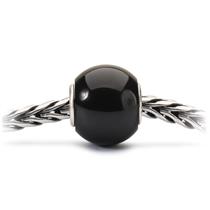 Dit is een kraal van Trollbeads met de naam: Zwarte onyx, rond. Deze is gemaakt van edelsteen.