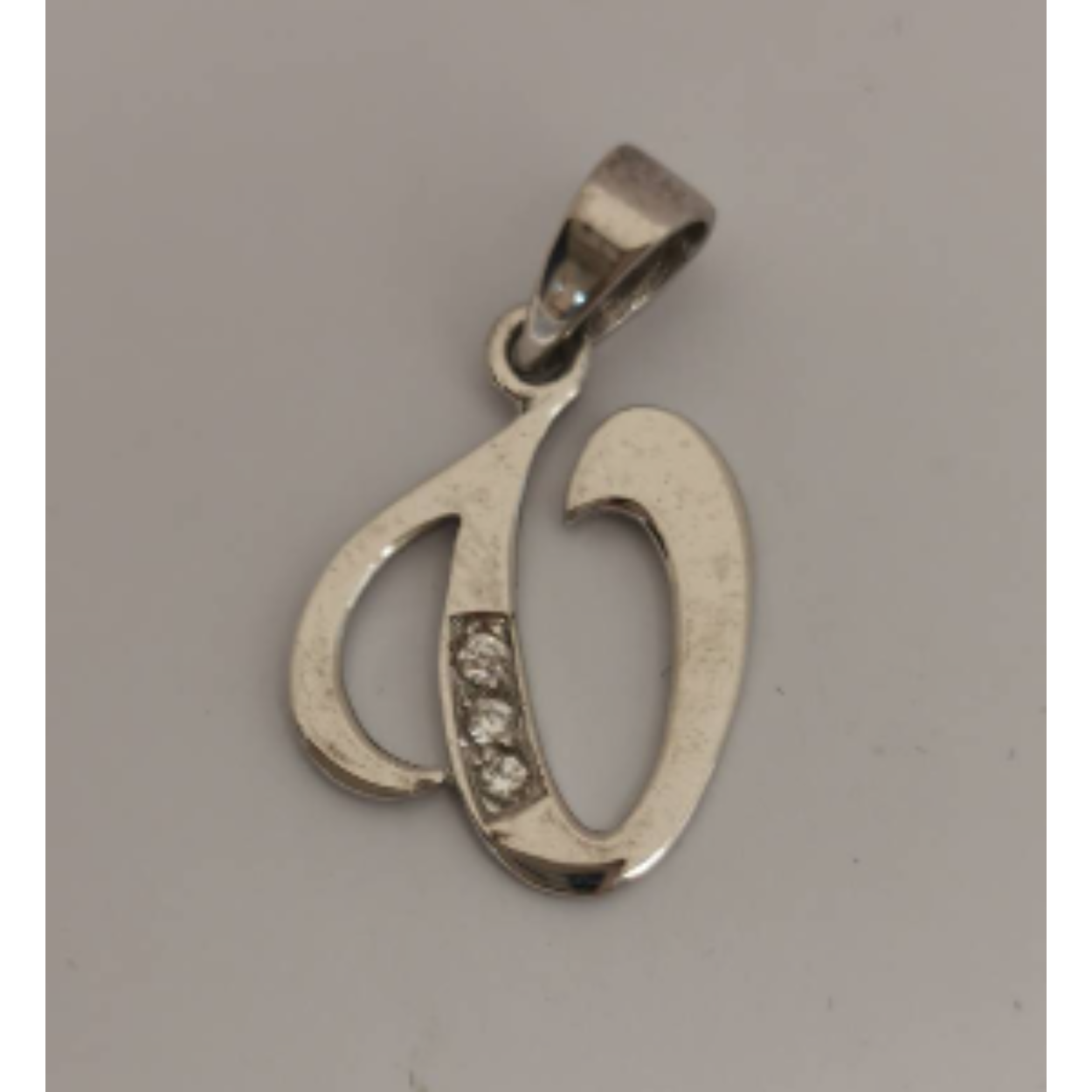 Zilveren hanger letter V zirkonia