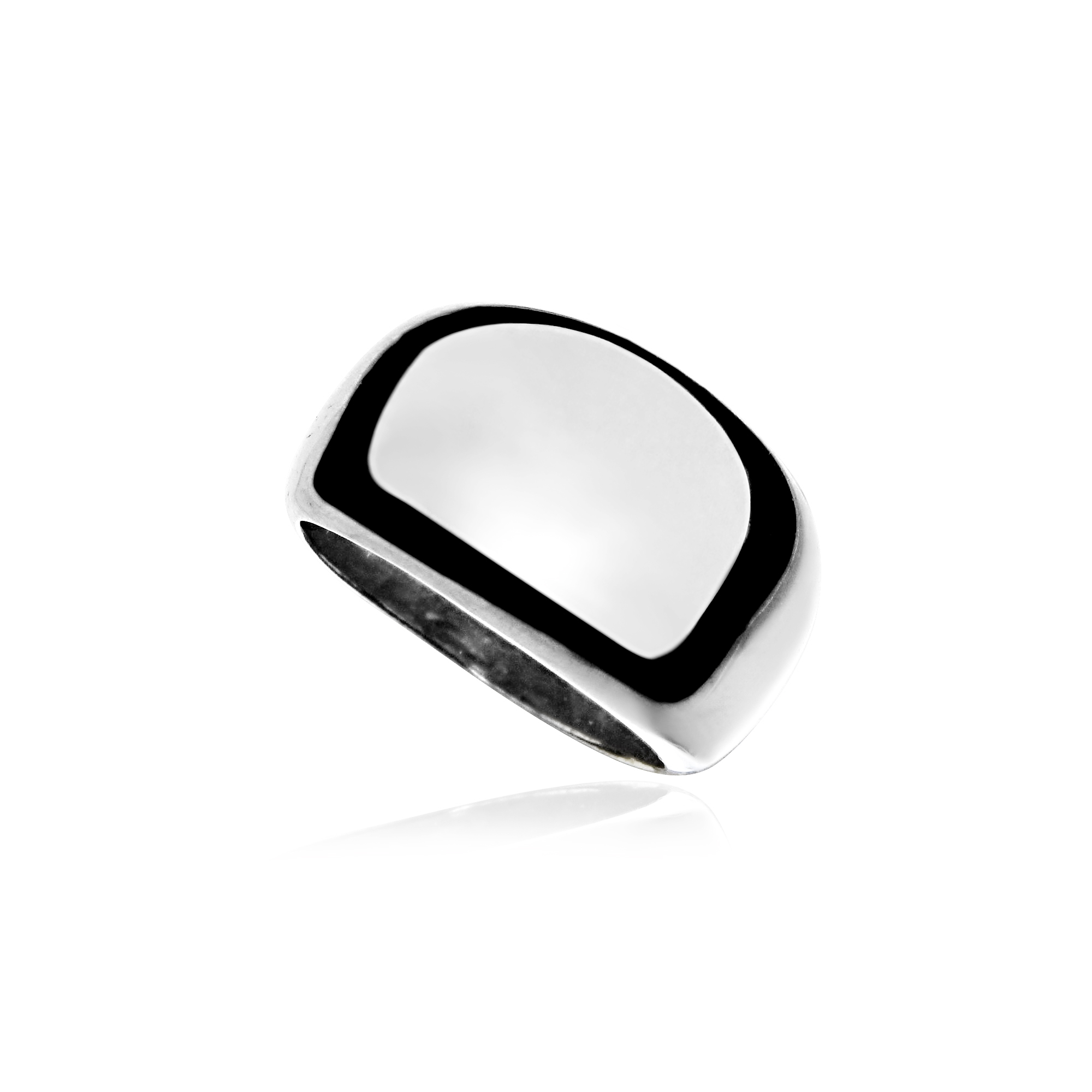 Deze 925 zilveren ring is ontzettend mooi en solide gemaakt! Deze ring is volledig glad gepolijst en heeft een mooie strakke en moderne uitstraling. Dit sieraad is onderdeel van een onwijs leuk setje van een ring, hanger en oorsieraden.

Set productnummers:
Ring: R003
Hanger: H003
Oorsieraad: O003