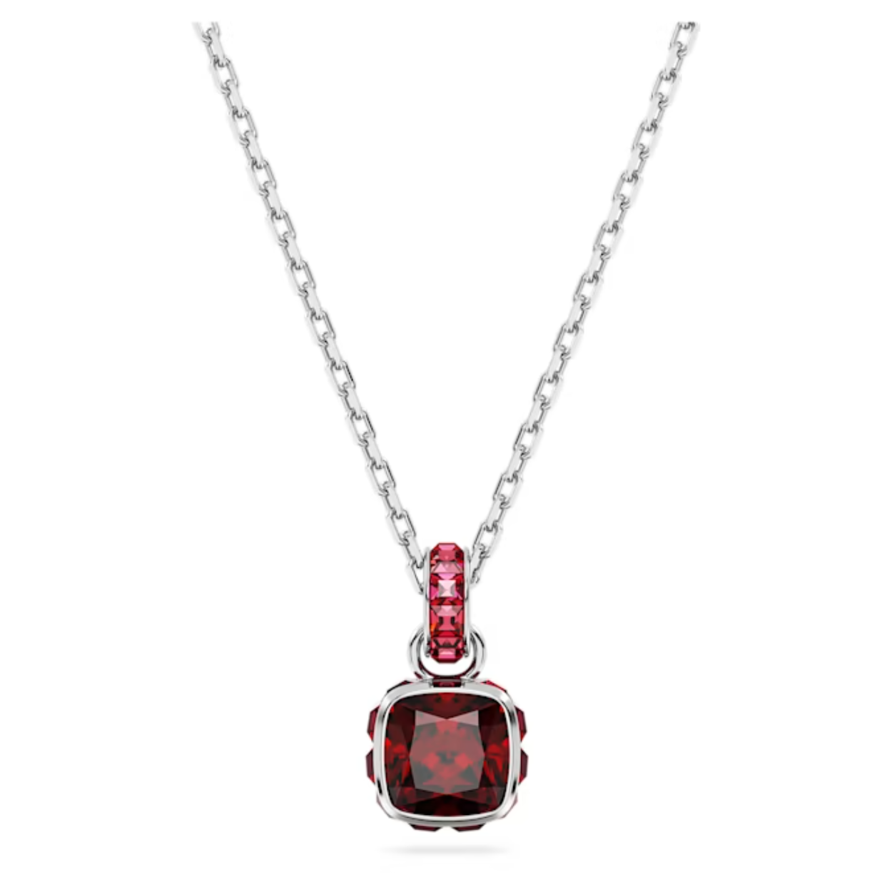 Deze verfijnde hanger is geïnspireerd op de geboortesteen van januari. Het sieraad met rhodium toplaag hangt aan een fijne ketting met een schitterende schakel met kristallen en is voorzien van één steen met square-slijpvorm in een granaatrode kleur, die staat voor bescherming voor elke nieuwe dag. Dit betekenisvolle ontwerp is een magisch verjaardagscadeau of kan gedragen worden om een speciale gelegenheid te vieren.
Lengte (minimum - maximum): 42 - 47 cm