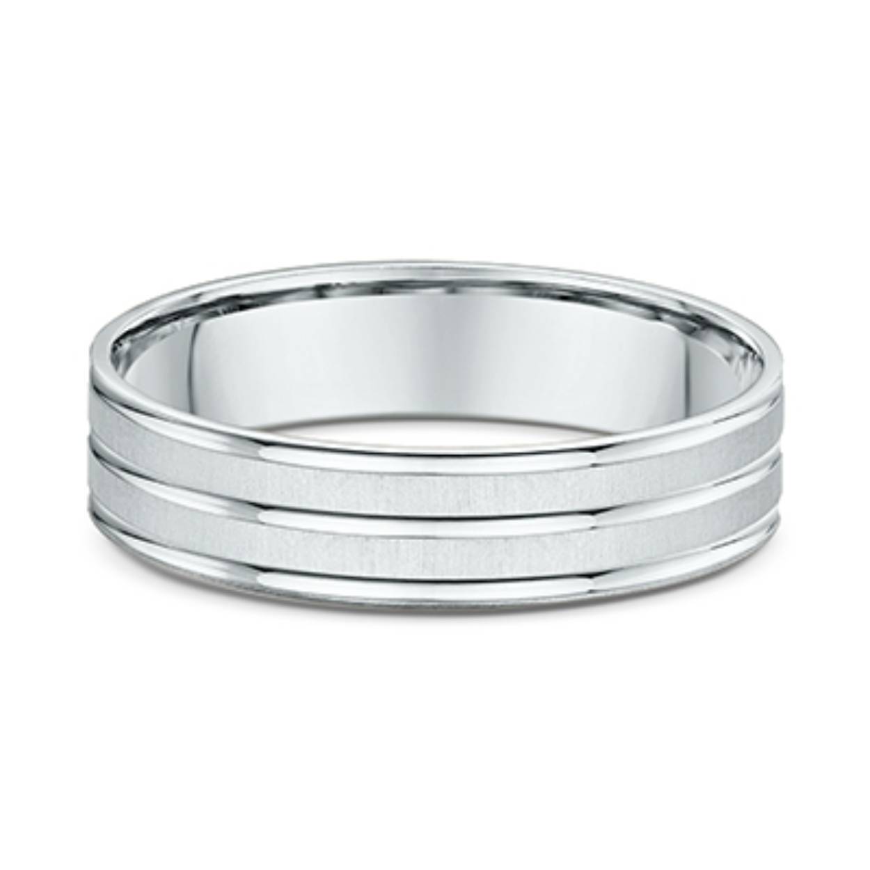 T4903 witgouden trouwringen, mat/glanzend. 5mm breed. De damesring heeft geen briljant