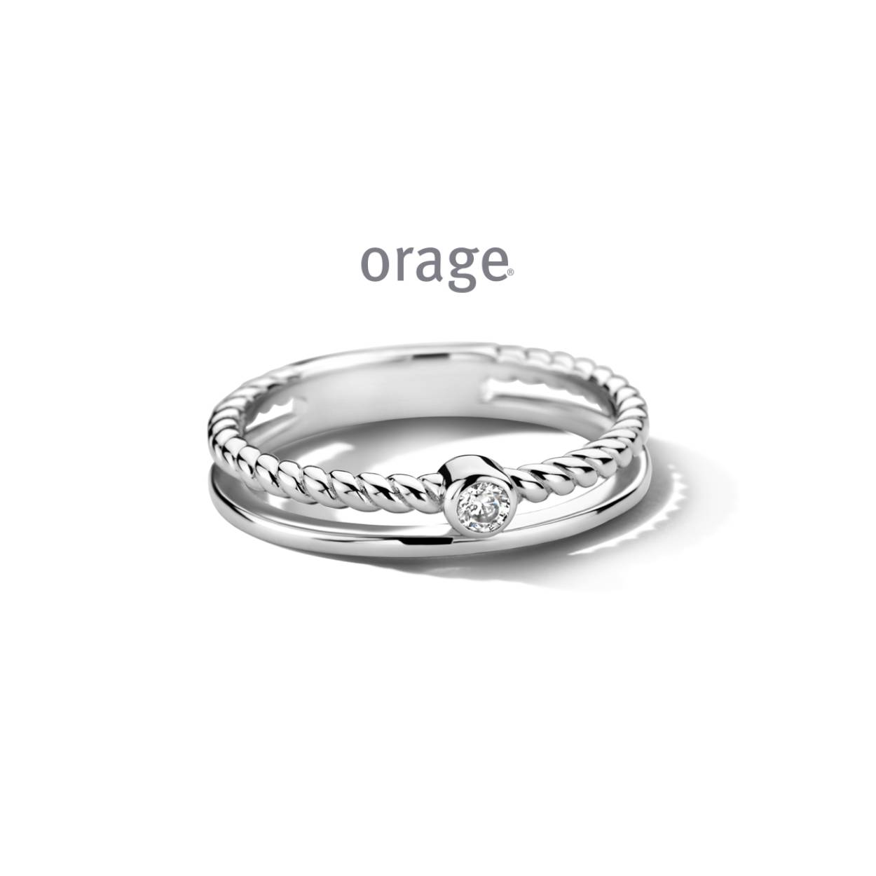 Zilveren ring met zirkonium van het merk Orage
Maat: 54 (ook verkrijgbaar in andere maten)
Bijhorende ketting met hanger en oorringen ook verkrijgbaar