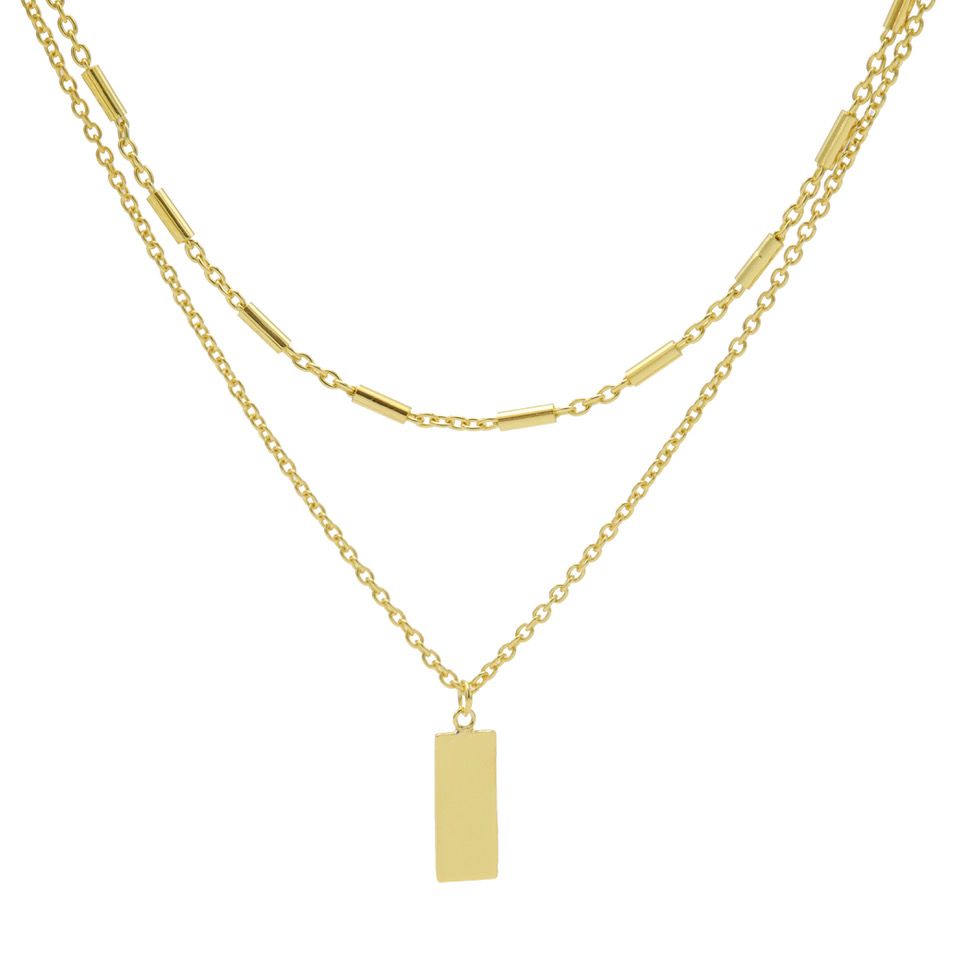 Double Necklace Tubes Rectangle Goldplated

Mooi Goldplated dubbele collier van Karma met een rechthoekig plaatje als hanger. Het collier heeft een lengte van 38 cm met een verlenging van 7 cm.

Trendy Ketting uit de Karma collectie. De Goldplated ketting is voorzien van een  hanger en sluit door middel van een karabijn sluiting. Door de extra oogjes is de ketting eenvoudig op lengte te verstellen van 38 tot max. 45 cm. De kettingen uit de KARMA collectie zijn verkrijgbaar in verschillende materialen, modellen, diktes en kleuren en hebben een trendy look. De leuke kettingen van Karma zijn elegant en modieus, je kunt heel goed meerdere tegelijk dragen en combineren met armbanden en oorsieraden.

Merk	                        Karma
Categorie	                Colliers
Artikelnummer	        T85
Afwerking	                Glanzend
Doelgroep	                Dames
Lengte	                        38-45 cm
Materiaal	                Zilver/Goldplated
Materiaal Algemeen	Zilver