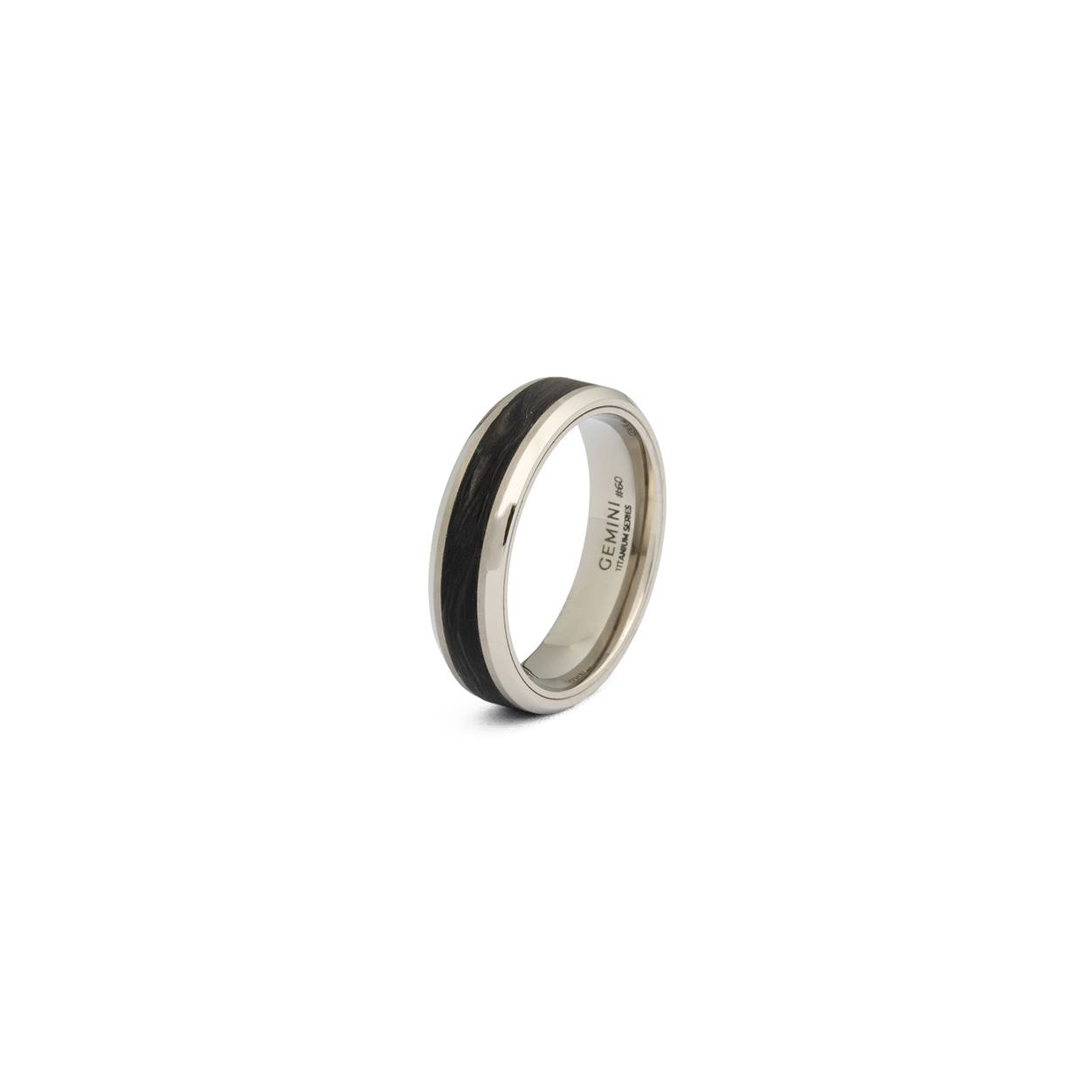 Deze Rota Light Carbon ring is gemaakt met titanium en gesmeed carbon. Deze koolstofsoort is maar liefst 5 keer lichter en 10 keer sterker dan staal. Dit carbon wordt gemaakt door onder hoge druk flinterdunne stukjes koolstofvezel op elkaar te persen.
