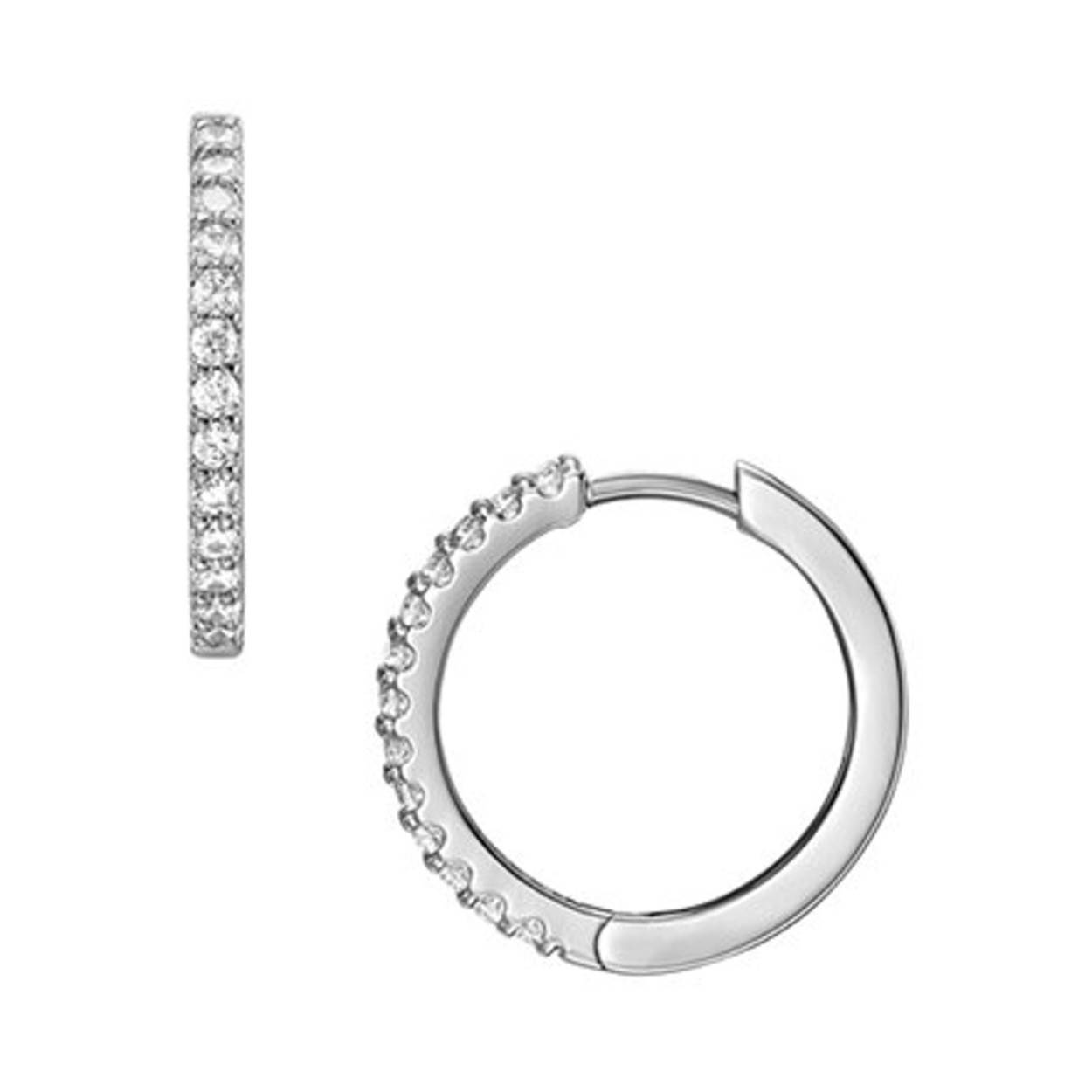 Klassieke sieraden voor iedereen. Deze kleine, kristallen roestvrijstalen hoepeloorbellen zijn perfect om te mixen en matchen, gelaagd te dragen en te stapelen en zijn de belichaming van opvallende eenvoud. Draag ze afzonderlijk of samen met je andere favoriete hoepeloorbellen en oorknopjes.