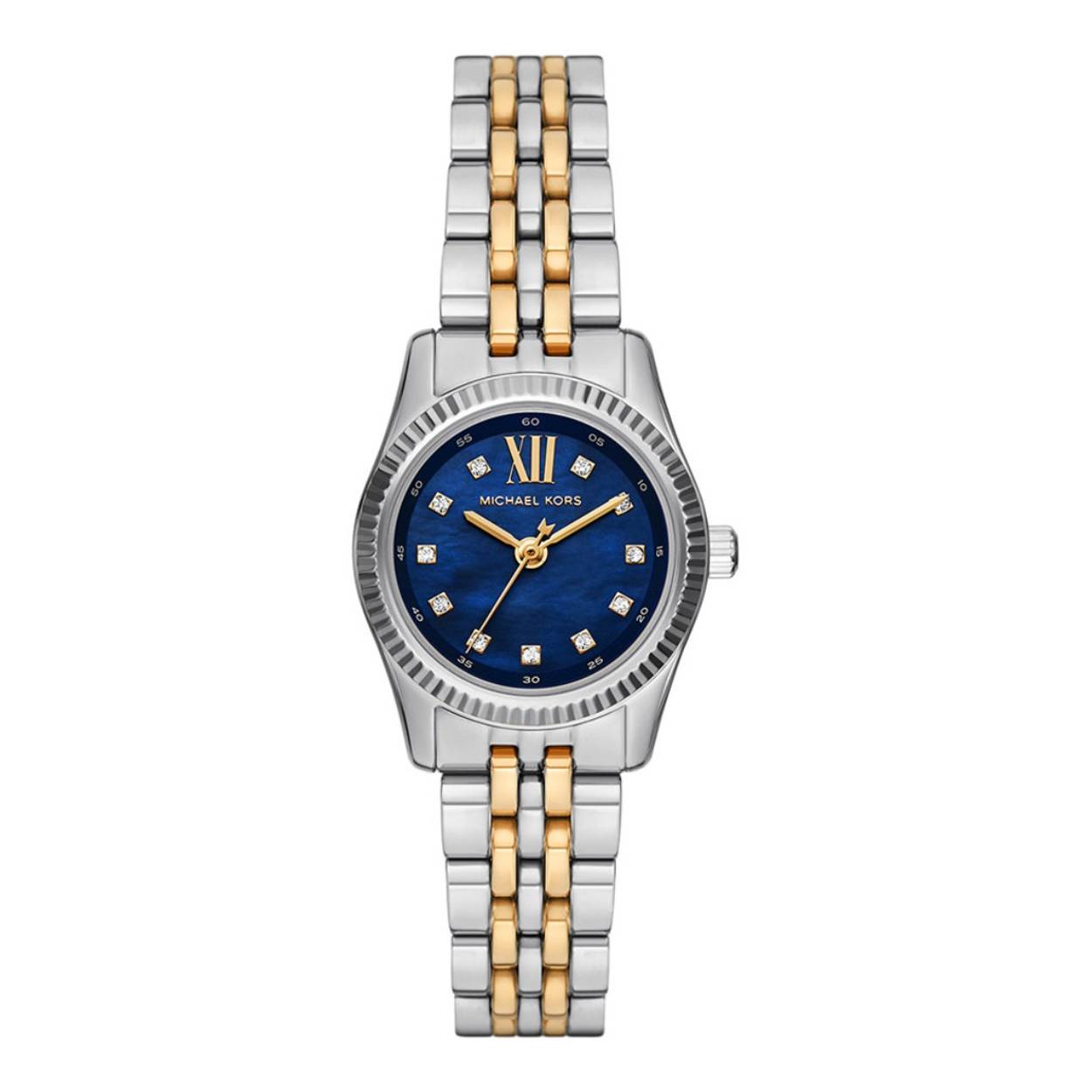 Dit Michael Kors Lexington horloge van 26mm heeft een glanzende marineblauwe parelmoeren wijzerplaat, uurwerk met drie wijzers en een tweekleurige roestvrijstalen armband.