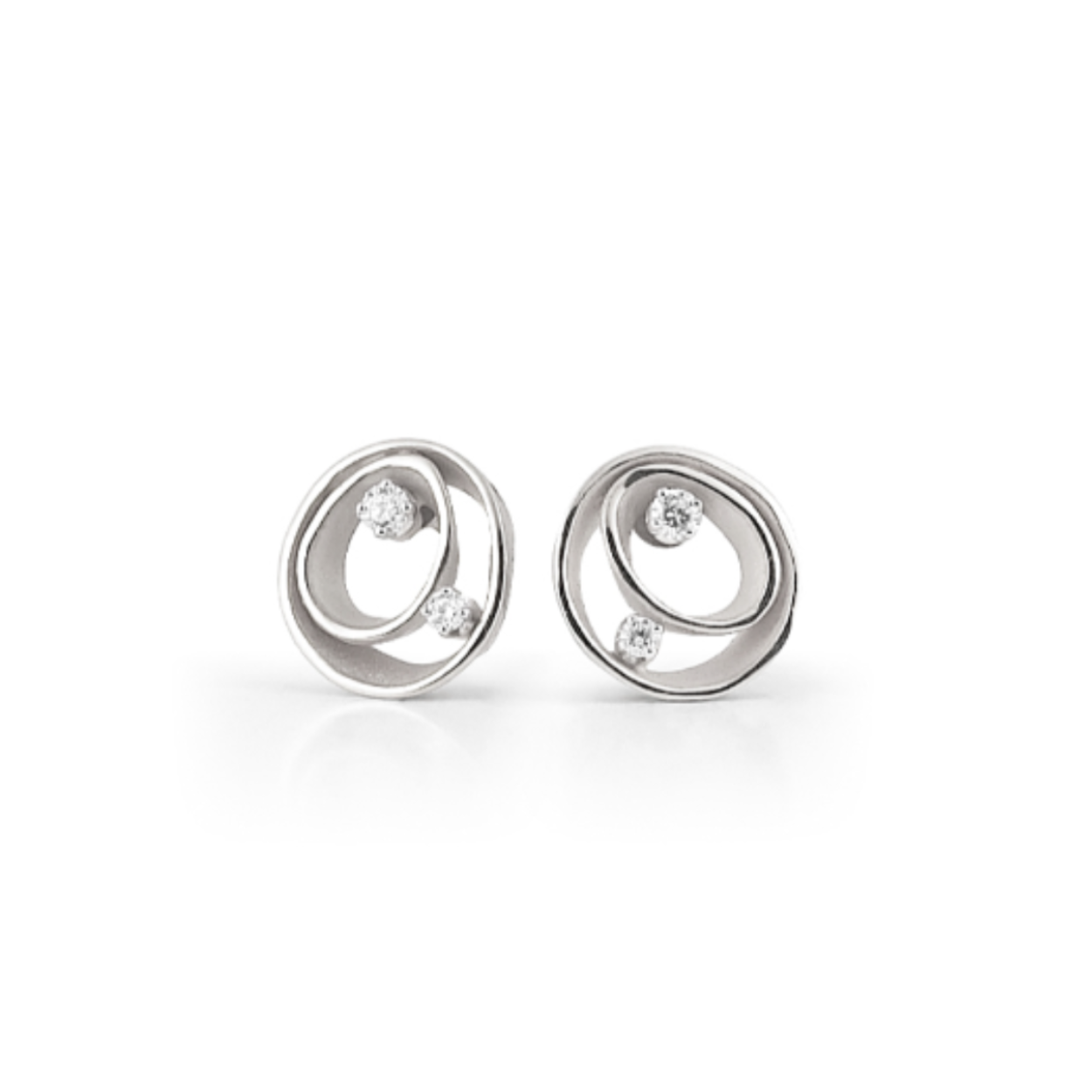 Dune Series oorbellen 18Kt White Ice Gold met diamanten 0.18ct