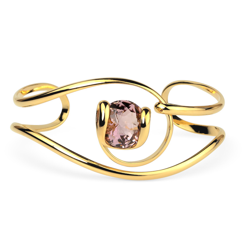 De sieraden van Andrea Marazzini worden ontworpen en handgemaakt in Italië. Dit sieraad is gemaakt van goud verguld metaal in combinatie met kristal van hoge kwaliteit. Het materiaal is hypoallergeen en nikkelvrij. Ieder Andrea Marazzini sieraad is uniek en een schoonheid voor het oog.

Sieraad type: Armband

Collectie: Bubble
Steenkleur: Iris
Steengrootte: MBU