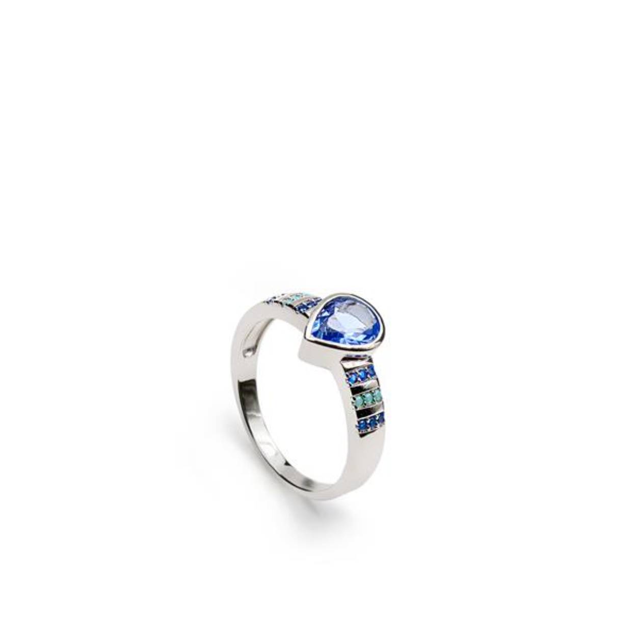 Rings with stones captivate with their elegant and timeless design. Highlighting a central teardrop-shaped gemstone, this jewelry radiates sophistication and charm. On either side, delicate blue-toned corkstones add subtle sparkle, creating a harmonious balance.