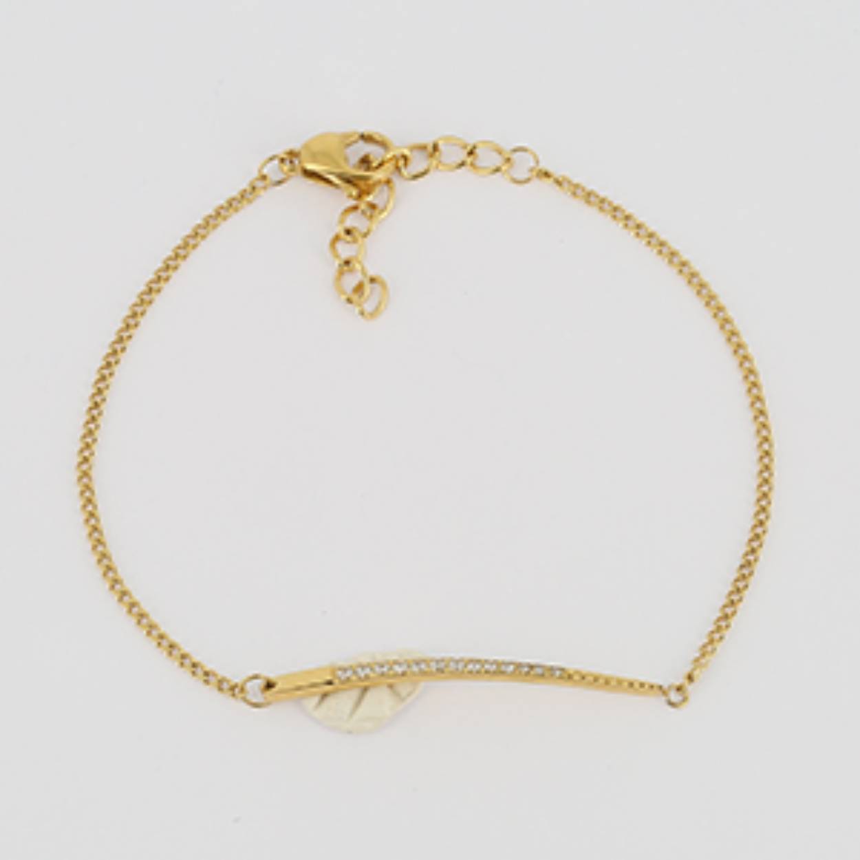 De Platings van ZAG Bijoux zijn van de allerbeste kwaliteit. De armbandjes van ZAG zijn echte eyecatchers en passen altijd omdat ze verstelbaar zijn/. De Maat is van 16.5cm tot 19cm instelbaar