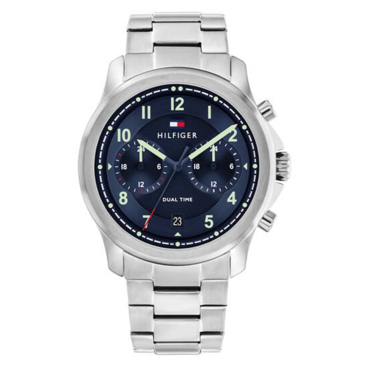Tommy Hilfiger TH1710626 Horloge Heren Staal Zilverkleurig 42mm
Dit specifieke horloge van Tommy Hilfiger uit de Wesley serie met artikelnr: TH1710626 is een luxe sportief herenhorloge die niet in je collectie mag ontbreken. Het stalen herenhorloge heeft een ronde kast met een gladde bezel en een blauwe wijzerplaat met datum en dual time. De datum bevind zich op de 6. Aan het horloge zit een stalen schakelband met een vouwsluiting. Het horloge heeft een verhoogd mineraalglas, een doorsnee van 42mm en is 5ATM.  

Het merk:
Sinds de lancering van het merk in 1985 is Tommy Hilfiger wereldwijd bekend geworden als pionier van de klassieke Amerikaanse coole stijl. Geïnspireerd door de iconische popcultuur en het Amerikaanse erfgoed. De dames en herencollectie van dit seizoen bestaan uit minimalistische silhouetten en rustieke lederen details. De herenhorlogecollectie biedt iconische uurwerken met roestvrijstalen, lederen en siliconen banden.

Specificaties:
- Mineraalglas
- Ronde kast 42mm
- Zilverkleurige horlogekast
- Blauwe wijzerplaat 
- Zilverkleurige schakelband 
- 5ATM