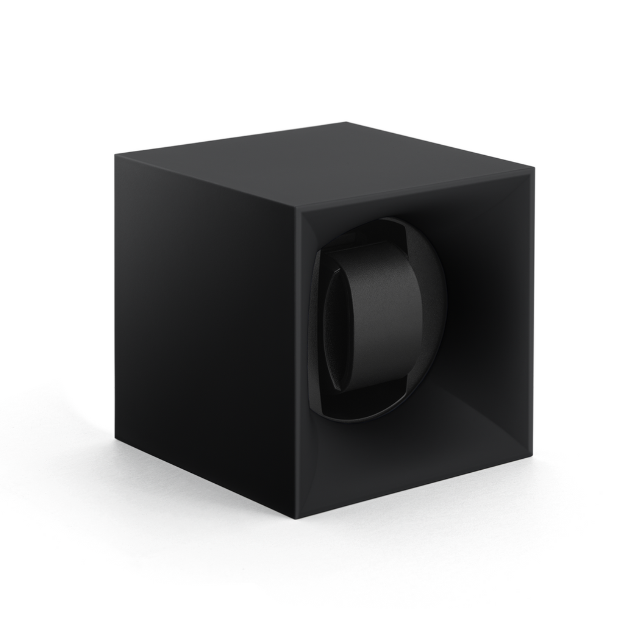 De watchwinders van het Startbox assortiment van SwissKubik gebruiken frisse kleuren en moderne, verfijnde lijnen. Deze watchwinders zijn tot het uiterste vereenvoudigd en brengen de essentiële elementen van SwissKubik expertise samen. Door hun Soft Touch oppervlak voelen ze ongelooflijk zacht aan.

De afmeting van de watchwinder is  11x11x11cm