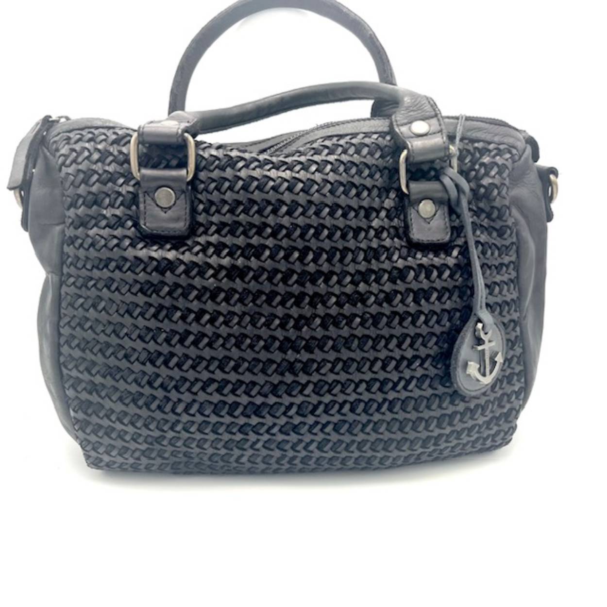 Afmetingen:
Hoogte 23cm x breed 30cm x diep 10cm