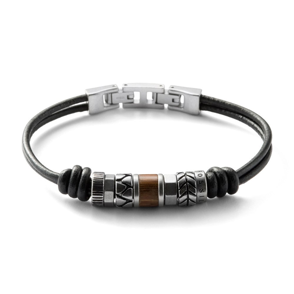 De sieraden van Fossil kenmerken zich door veelzijdigheid in design. Uitgevoerd in verschillende kleuren is er altijd wel een leuke combinatie te maken. Deze stoere stoere Fossil Mens Vintage Casual armband JF84196040 is een geweldige toevoeging op jouw collectie. De zwart-kleurige armband is gemaakt van leer en staal en heeft een lengte van 18 + 1.5 cm.