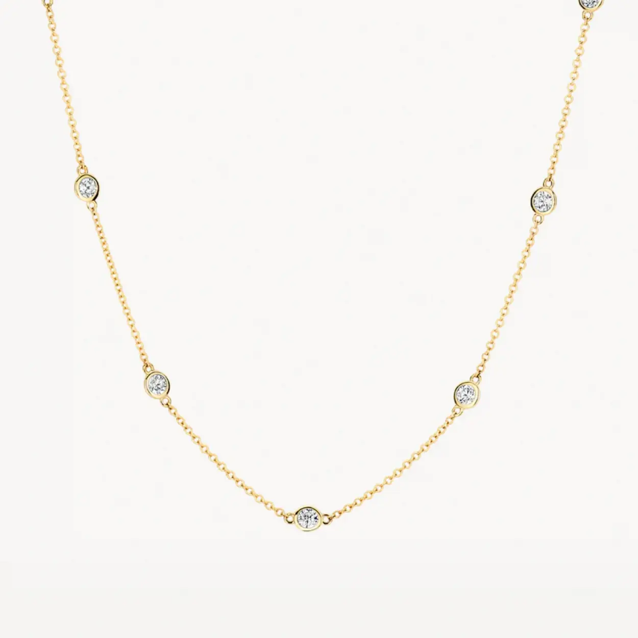 My Style Diamonds 14krt geelgouden collier met diamant 0.23crt GSI. Het collier uit de Cocktail serie heeft een lengte van 42 +3 cm. Totale lengte 45cm. De 7 glinsterende diamanten zijn verdeeld over het collier en zijn gezet in een gladom zetting. 