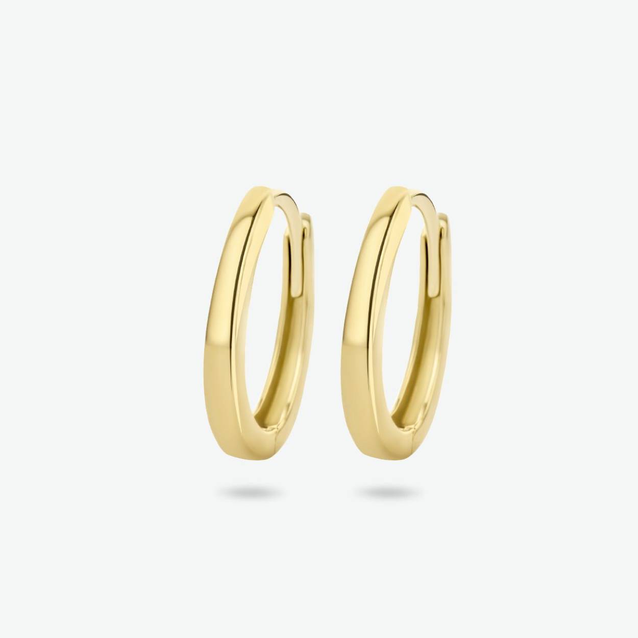 14k Geelgouden klapoorringen. De klapoorringen hebben een afmeting van 13.5x2mm.