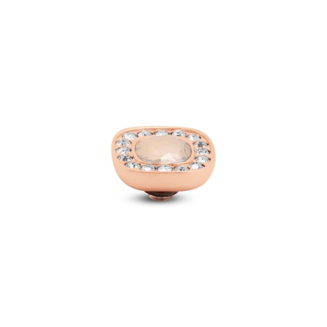 Het Melano Twisted Cushion steentje heeft een superelegante en luxueuze uitstraling. Omlijst met een randje prachtige zirkonia. Het Twisted Cushion steentje is 10 mm breed.