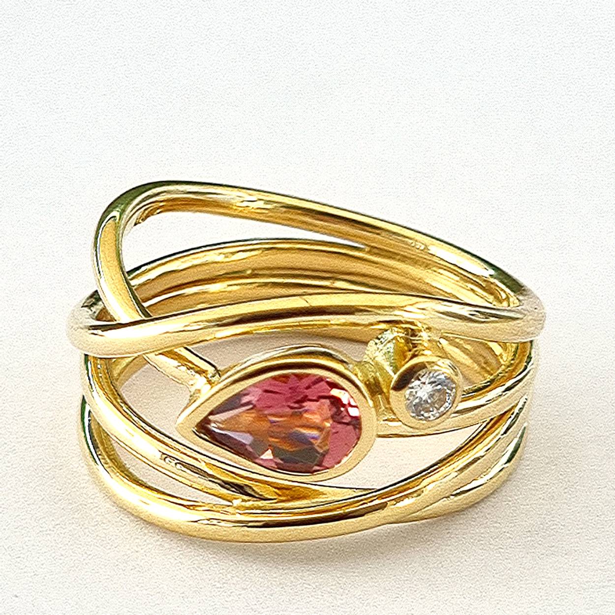 Ring goud 18kt met diamant en toermalijn