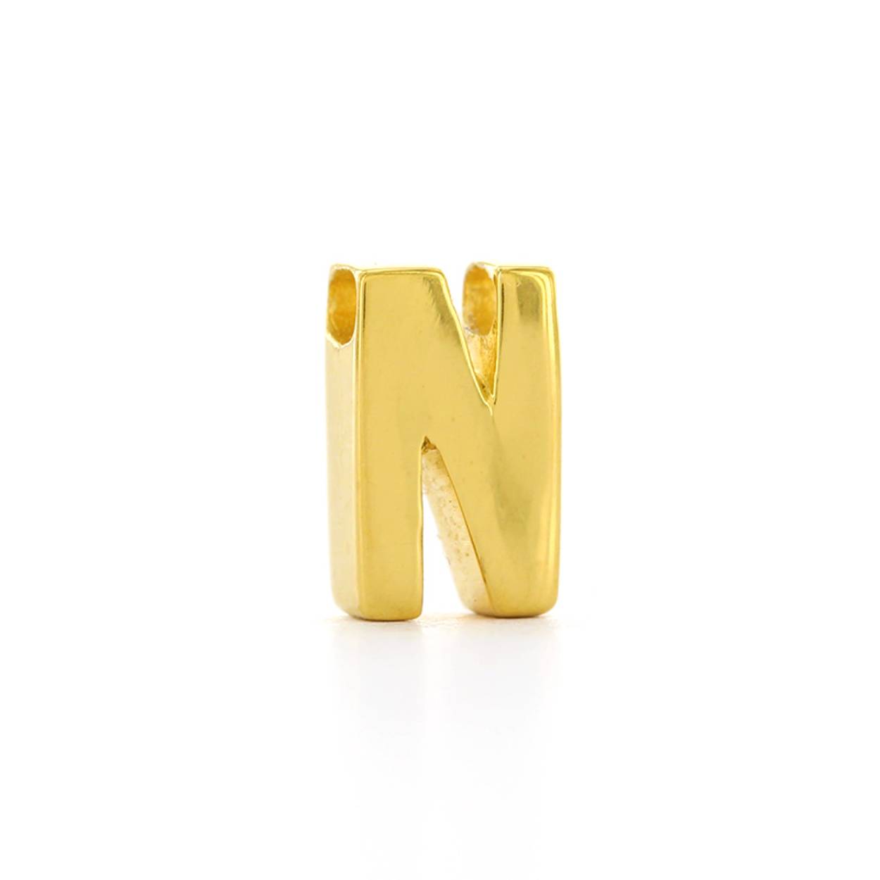 Voor deze hanger heb je een Imotionals ketting nodig. Imotionals kettingen hebben een klein oogje dat door de hanger past.

De collectie hangers en bedels van Imotionals bestaan uit initialen en symbolen. Kies je collier en bedel(s) naar keuze en creëer zo je gepersonaliseerde Necklace.  Je schuif de bedel aan het collier, de lengte kun je zelf bepalen, en hoe leuk is is om 2 of 3 lengtes samen te dragen. Creëer your own Necklace Party.

Imotionals is een zilveren sieradenlijn bestaande uit dunne colliers en hangertjes, het laatste in de vorm van initialen en symbolen. waarmee je door middel van colliers, initialen en symbolen expressie geeft aan jou gevoelens of gedachten.

Een letter sieraad zorgt ervoor dat je jouw look een persoonlijke touch kan geven. Kies voor je eigen letter of de letter van je beste vriendin, vriend, moeder of iemand anders die je dierbaar is. Je kunt er zelfs een hele naam aan hangen, met bijvoorbeeld een hartje of sterretje symbool voor extra betekenis. Ook mega leuk om te geven als cadeautje. Get it before it's gone!