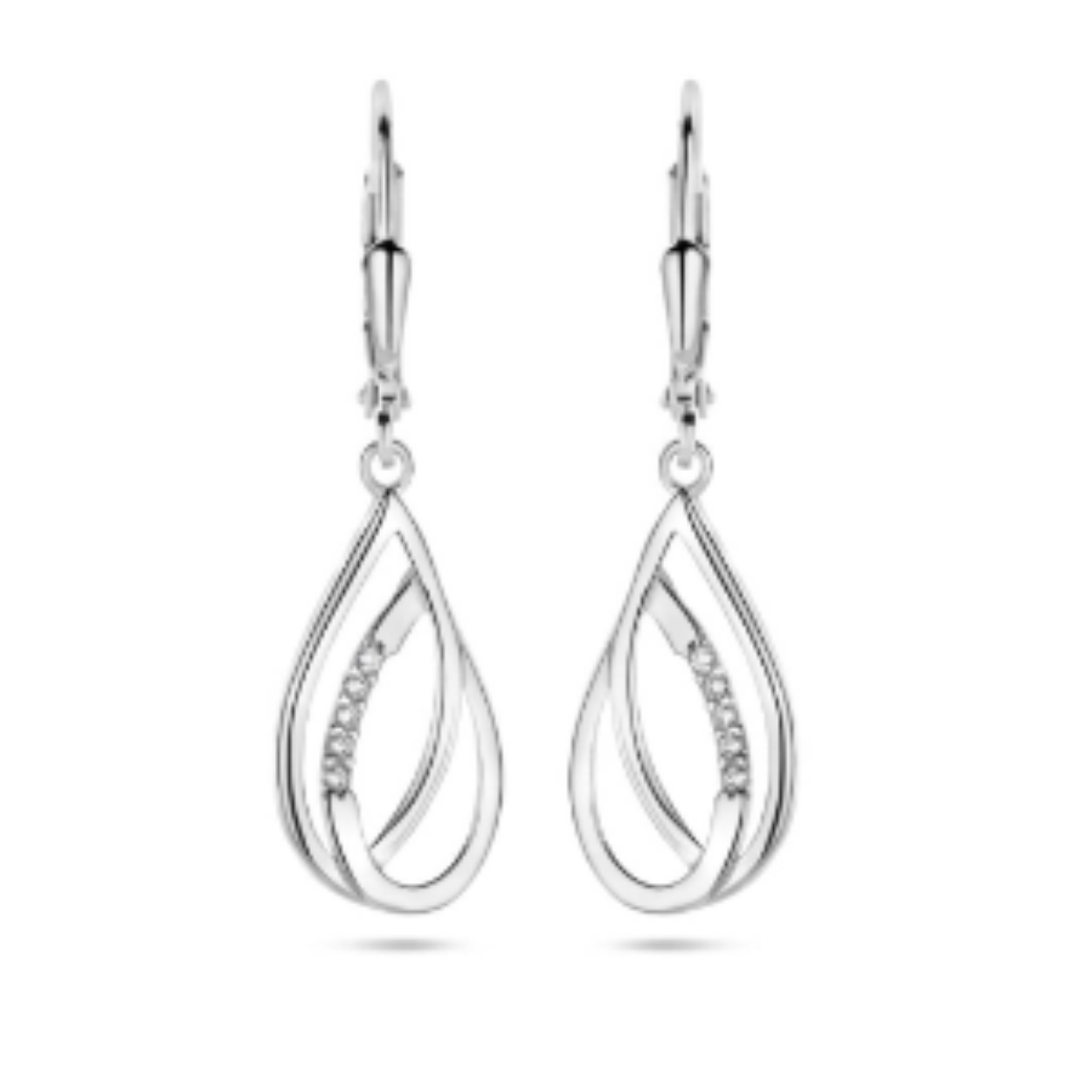 Gerhodineerd zilveren oorhangers uitgevoerd met een schitterende zirkonia rij. De oorhangers hebben een totale hoogte van 34mm.