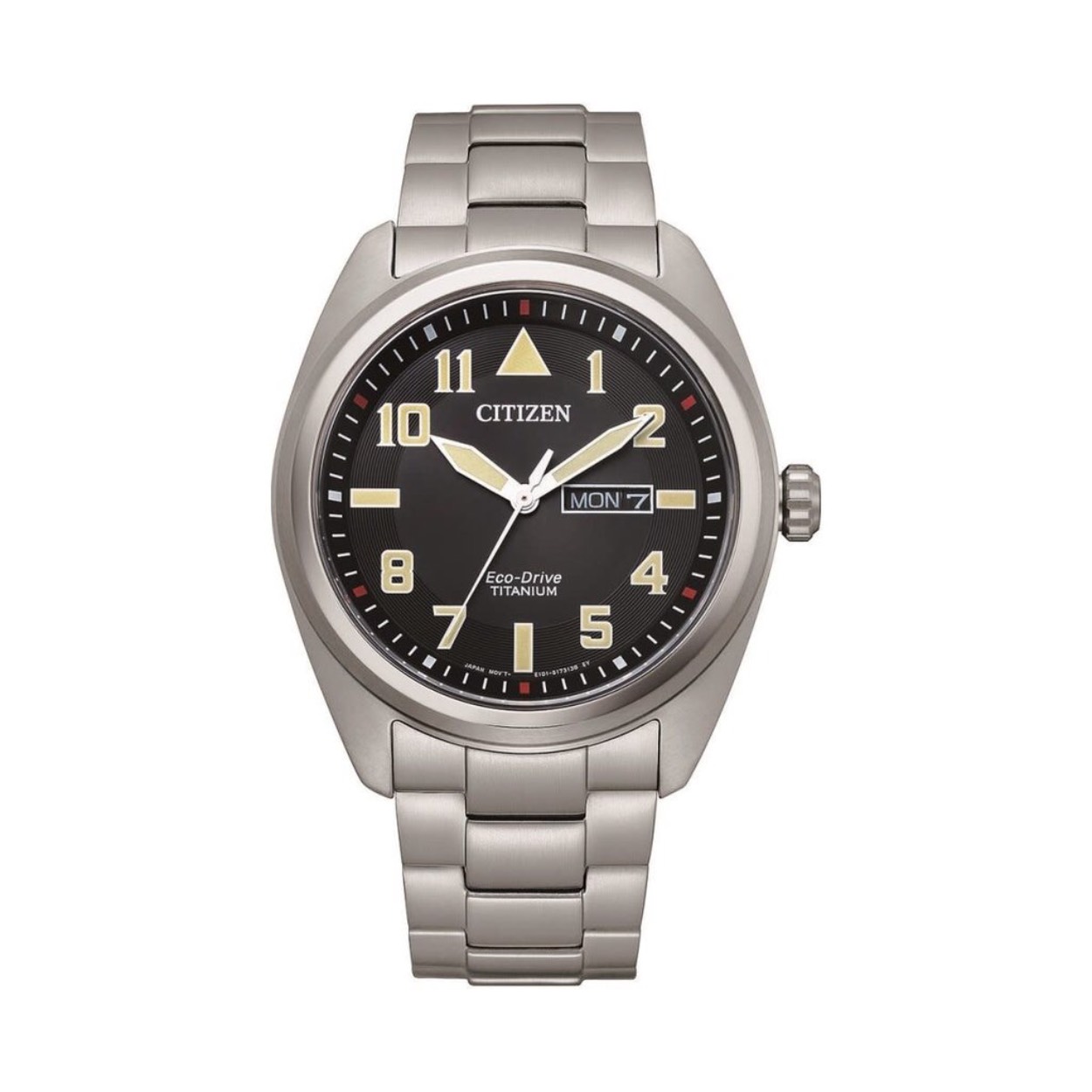 Dit Citizen horloge heeft een titanium kast met een diameter van 42mm en is voorzien van een titanium band. In de kast bevindt zich een kwaliteitsuurwerk en is afgewerkt met saffierglas.

Het horloge is 10ATM. Dit betekent dat het horloge geschikt is voor zwemmen.
