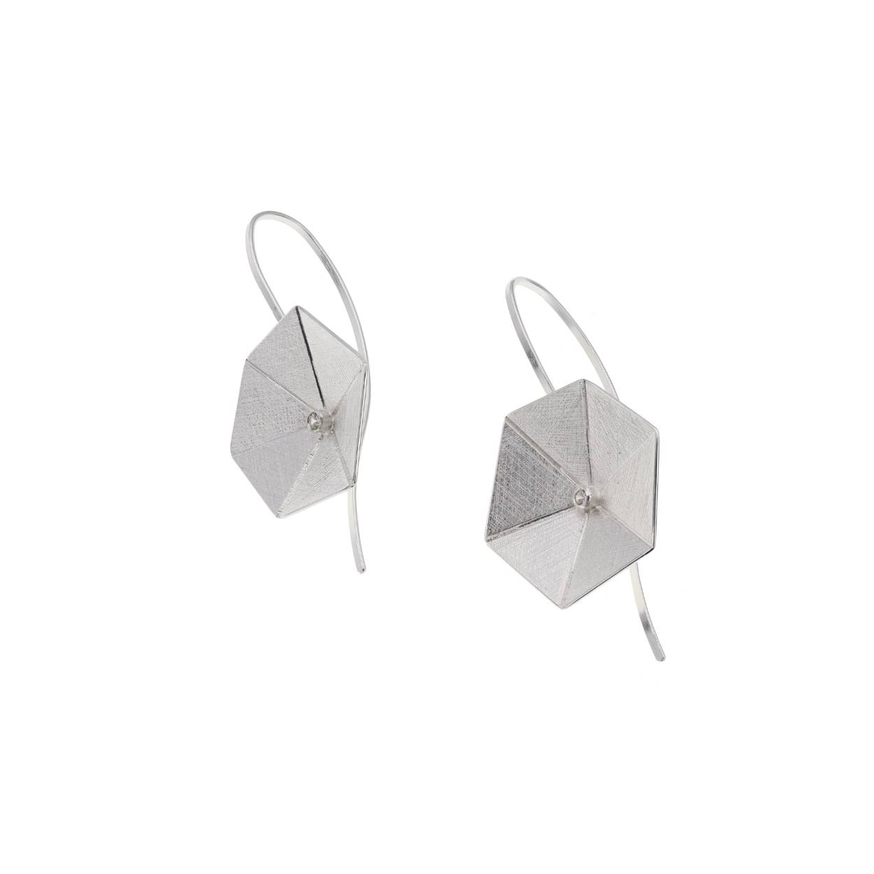 deco echo zilveren oorhangers met witte topaas