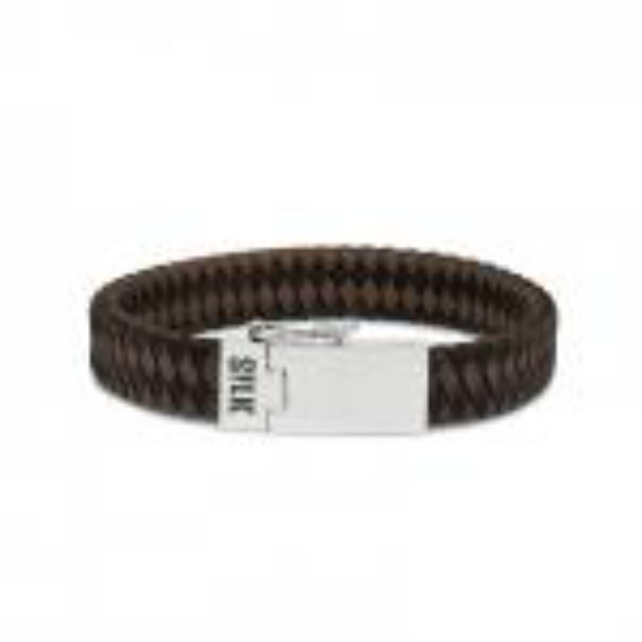 De 841BBR is een fijn gevlochten lederen armband met stevige zilveren sluiting. De armband is gemaakt van 925 sterling zilver en zacht lamsleer, door het soepele leer valt de armband lekker om de pols en draagt daardoor prettig. De armband sluit middels een stevig bakslot en geeft de mogelijkheid om een naam, geboortedatum, initialen of een symbool te graveren. Combineer een leren armband ook eens met een zilveren armband om je look compleet af te stylen.